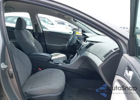 2013 Hyundai Sonata Gls z USA, uszkodzony, nr VIN 5NPEB4AC6DH743528